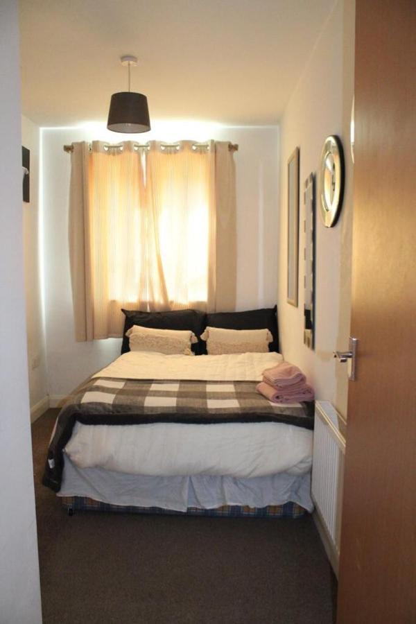 Two Bedroom Apartment, Free Parking, Close To Uclan And Free Wifi プレストン エクステリア 写真